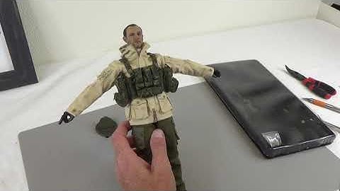 Unboxing the 1/6 scale Easy & Simple PMC Urban Operation Sniper action figure