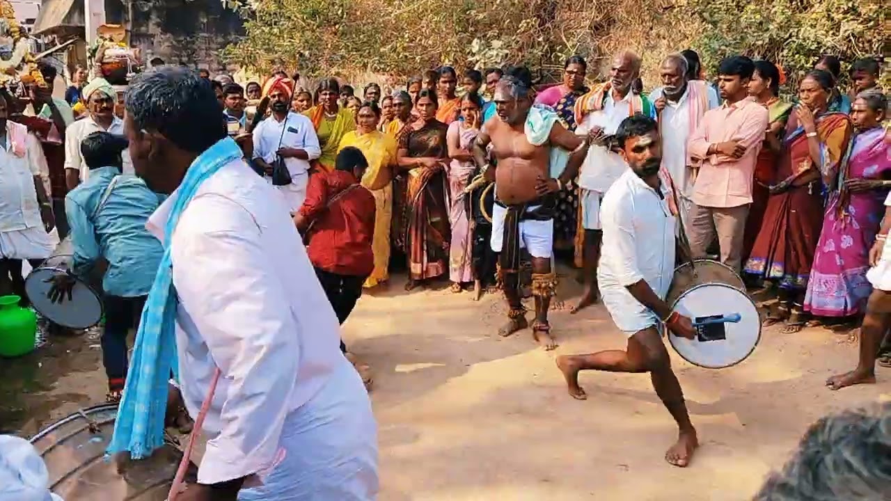 కురుమ డోలా ఆటా నాగర్ కర్నూల్ జిల్లా వెన్న చర్ల గ్రామంలో 