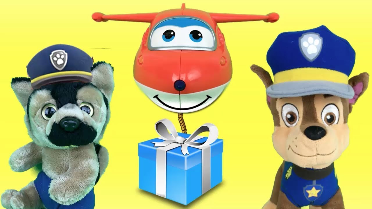 bebesita Patrulla canina español:Chase!superwings ayudan paw patrol bebe con el regalo de reyes magos.Videos