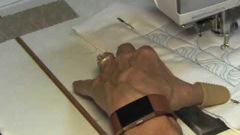 Ogee Clamshells; Week 48 of "A Grid Design Every Week"