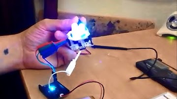 WiFi RGB LED - x-OSC with BlinkM Test by Rodrigo Constanzo