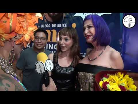 Alejandra Bogue y Natalia Téllez en alfombra de Priscilla en EL COTO con Momo Montes