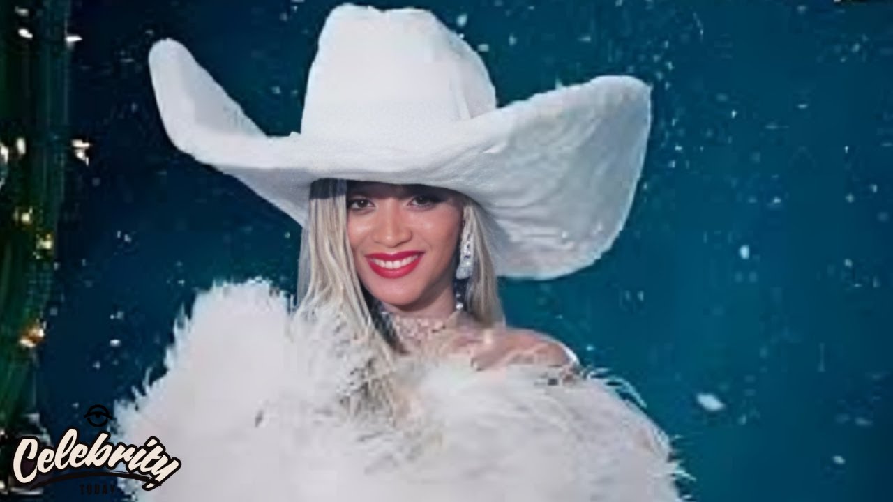 Beyoncé’s Rocks AllWhite 'Cowboy Carter'Inspired Look Christmas Day