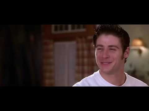 Scary Movie | That’s right Sidney, I’m gay (I’m not gay)