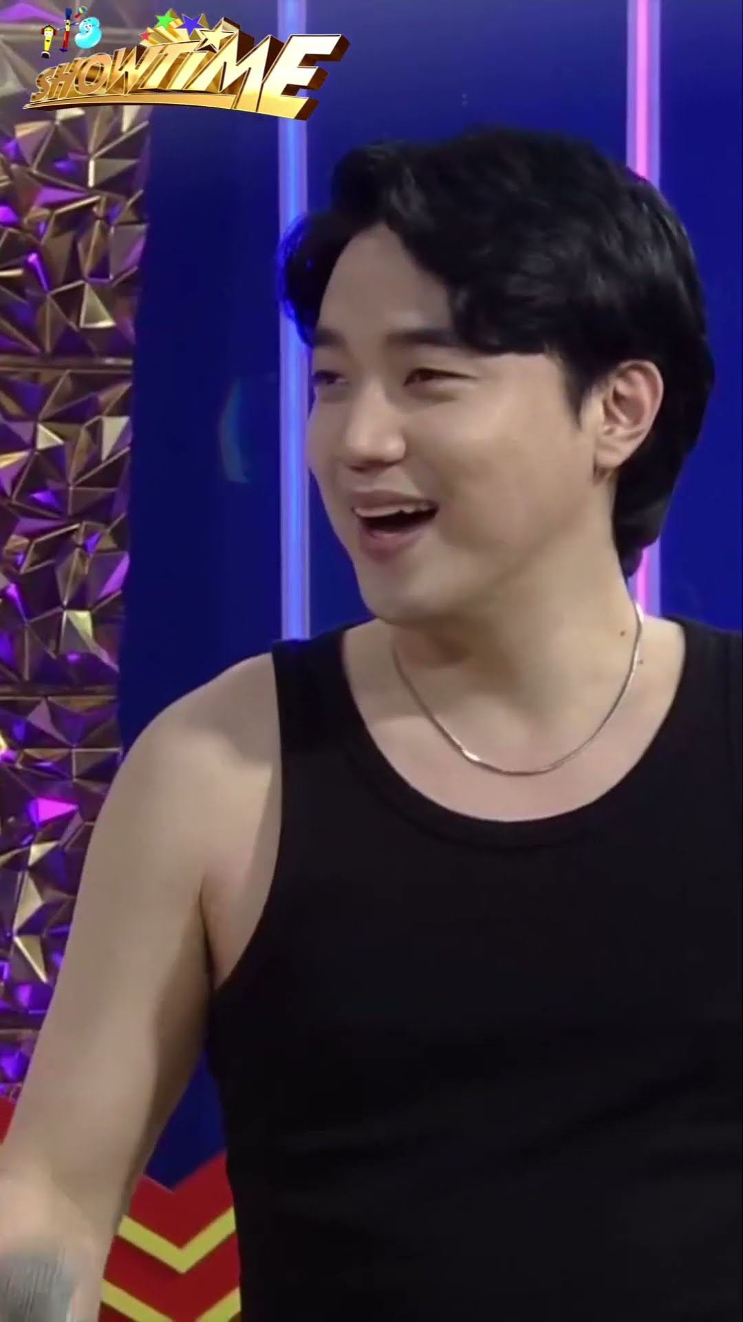 Paano sumagot sa telepono ang sashimi? #shorts | It's Showtime