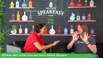 #SpeakEasy at #jfokus 2022 with Ixchel Ruiz and Kevin Wittek @kiview