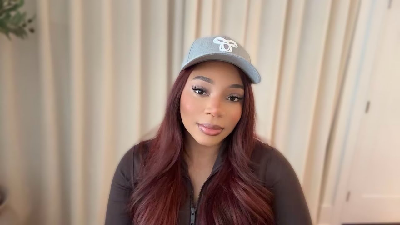 На тебя смотрят с ненавистью, Бог опозорит тебя!