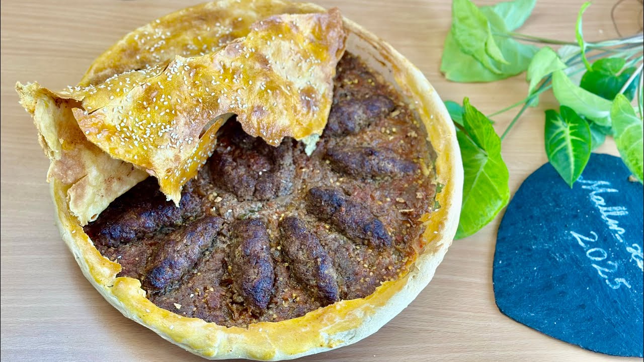 خواردنێکی تورکی که بۆ هەر کەس دروستی کەیت ئاشقی دەبێت/ ئیزمیلی کەباب ئەسڵی تورکیا