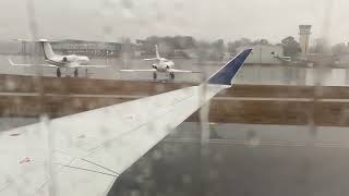 Rainy Landing in Chattanooga CHA Delta Connection Mitsubishi CRJ 900LR N554CA