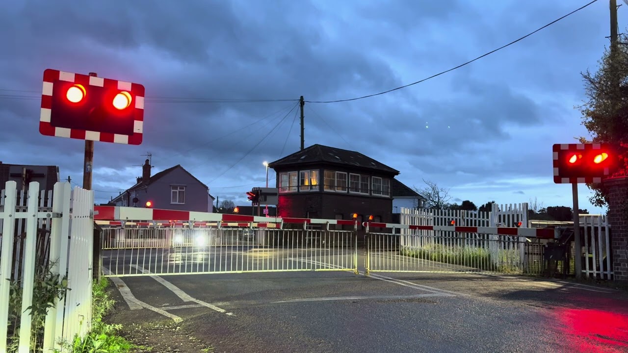 Worle & Puxton Level Crossing 