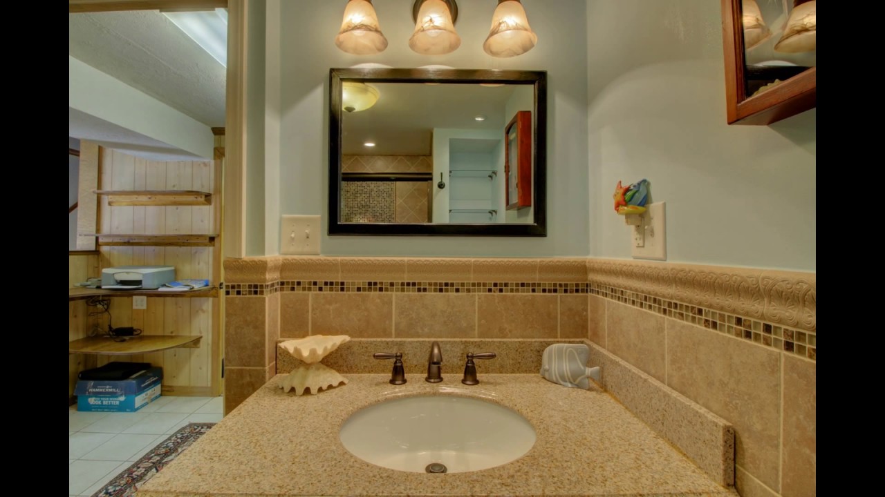 700 Shelbourne Avenue, Vinton, VA 24179