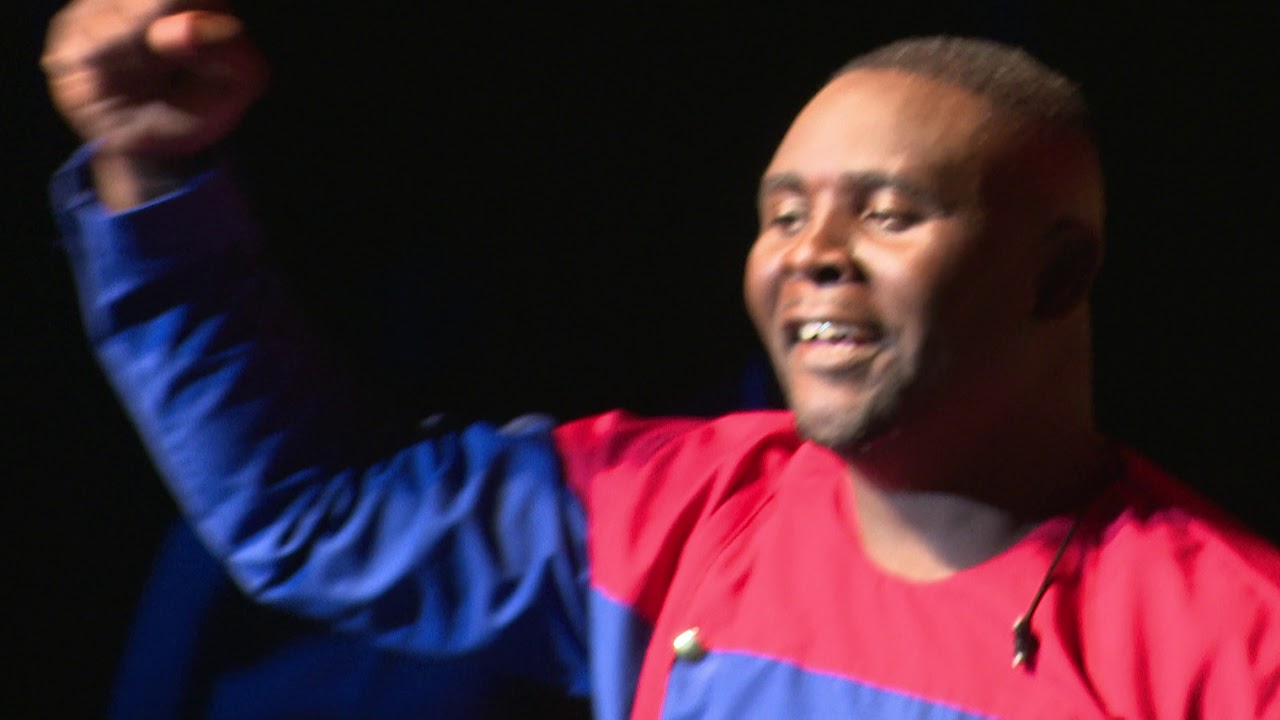 Tshanda Tsha Yehova Official Video by Minister Lombard