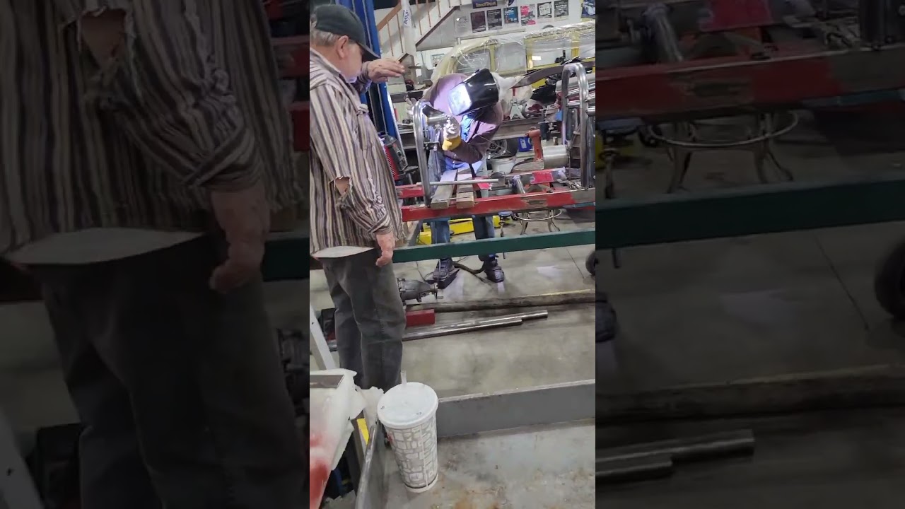 Vapor Trailers nostalgia dragster period build 50s.