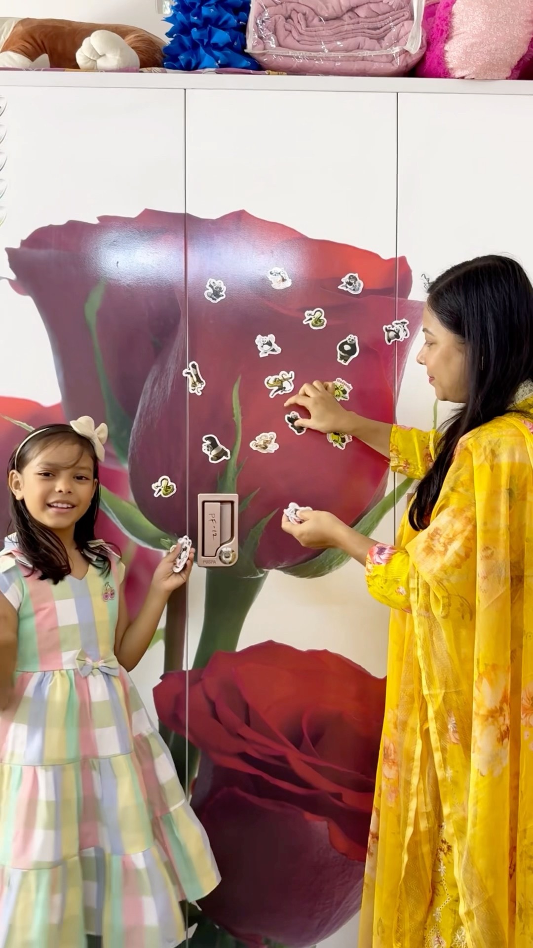 Mummy Ne Stickers Chipka Di