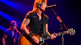 "Sweet Thing" - Keith Urban in Omaha on Oct. 18th, 2013