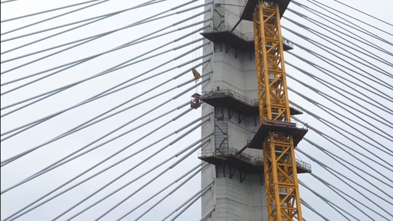 2026.02.11 淡江大橋工程 淡水端 中路輕軌車道灌漿 主橋塔施工人員上塔 各區最新進度概況 空拍直播