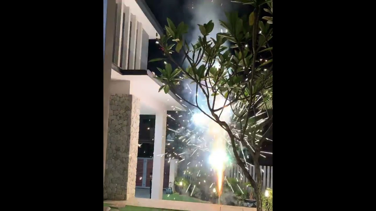 Halaman Rumah Jep Sepahtu Youtube