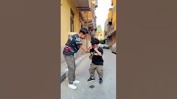 لا تكن ممن يستهزئون بمساعدة غيرهم 