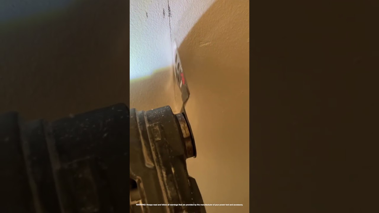 OMT Blade Cutting Drywall