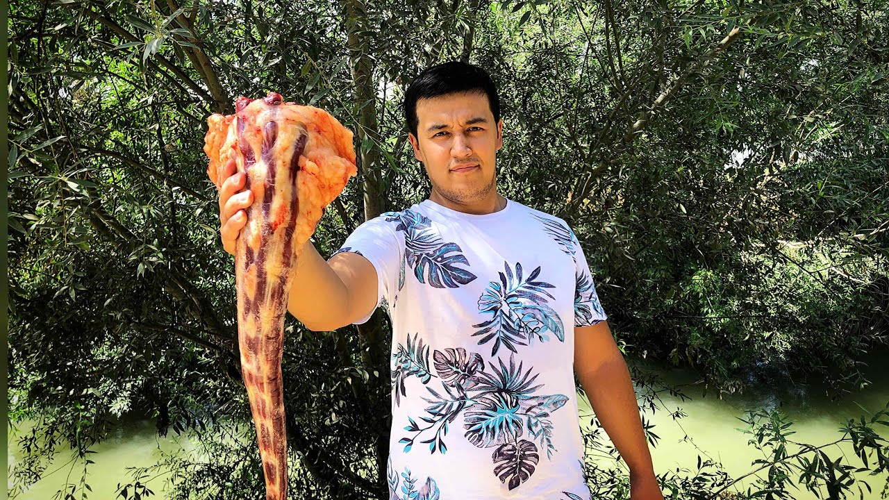 UZBEKISTAN! WE PREPARE BEEF TAIL WITH POTATO. LIFE IN THE VILLAGE. ASMR