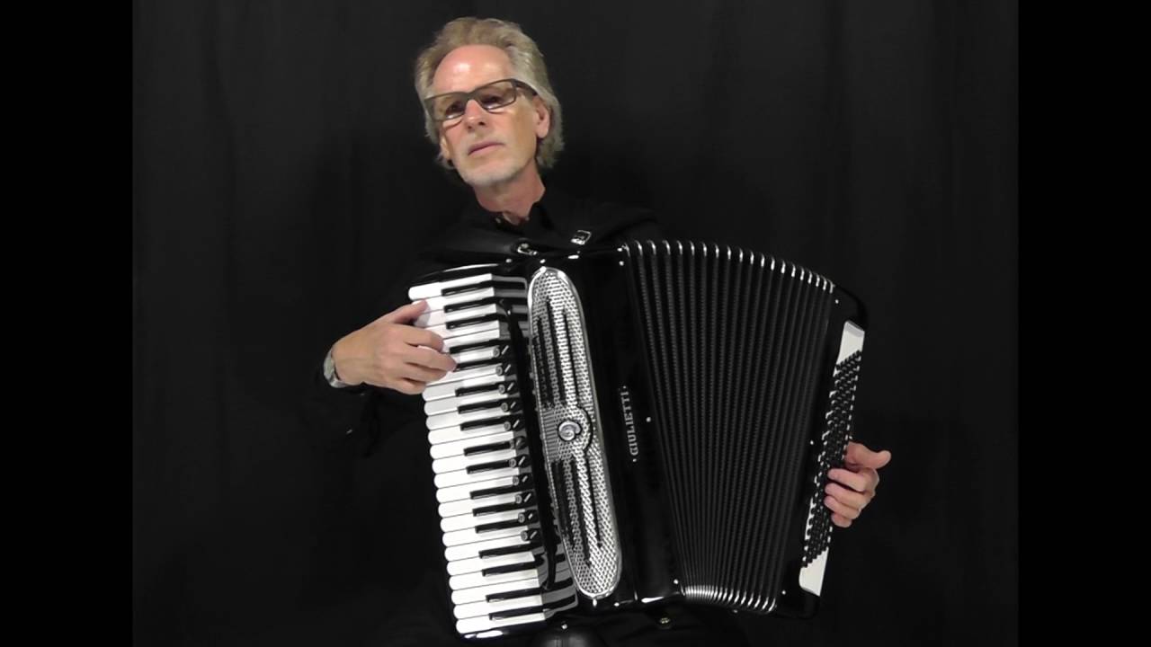 Giulietti Accordions USA Classic 127 YouTube