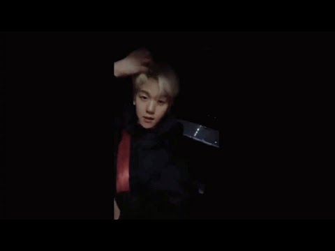 [EXO 백현] One 부르면서 주차하는 변백현