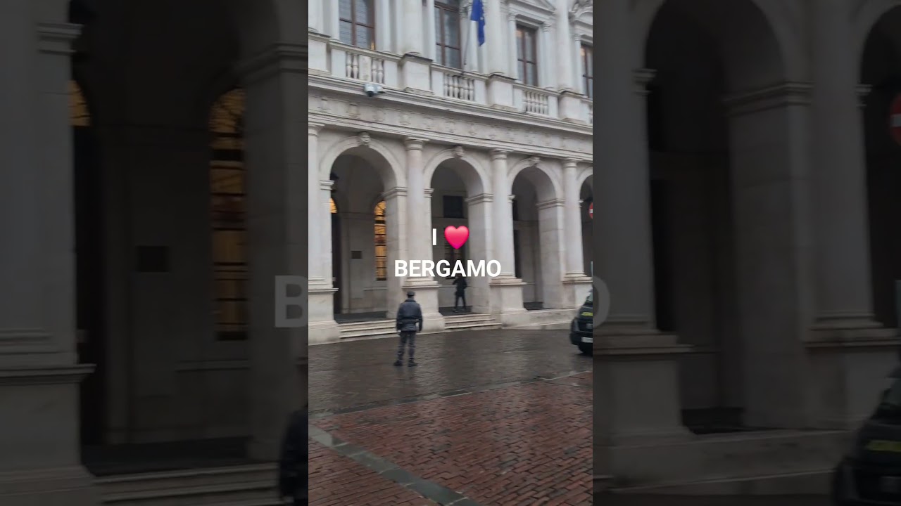 Finanzieri in Piazza Vecchia