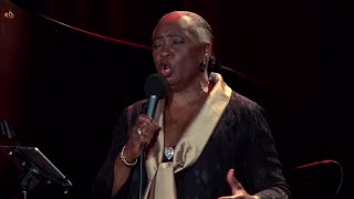 Watch Barbara Hendricks Amazing Grace video