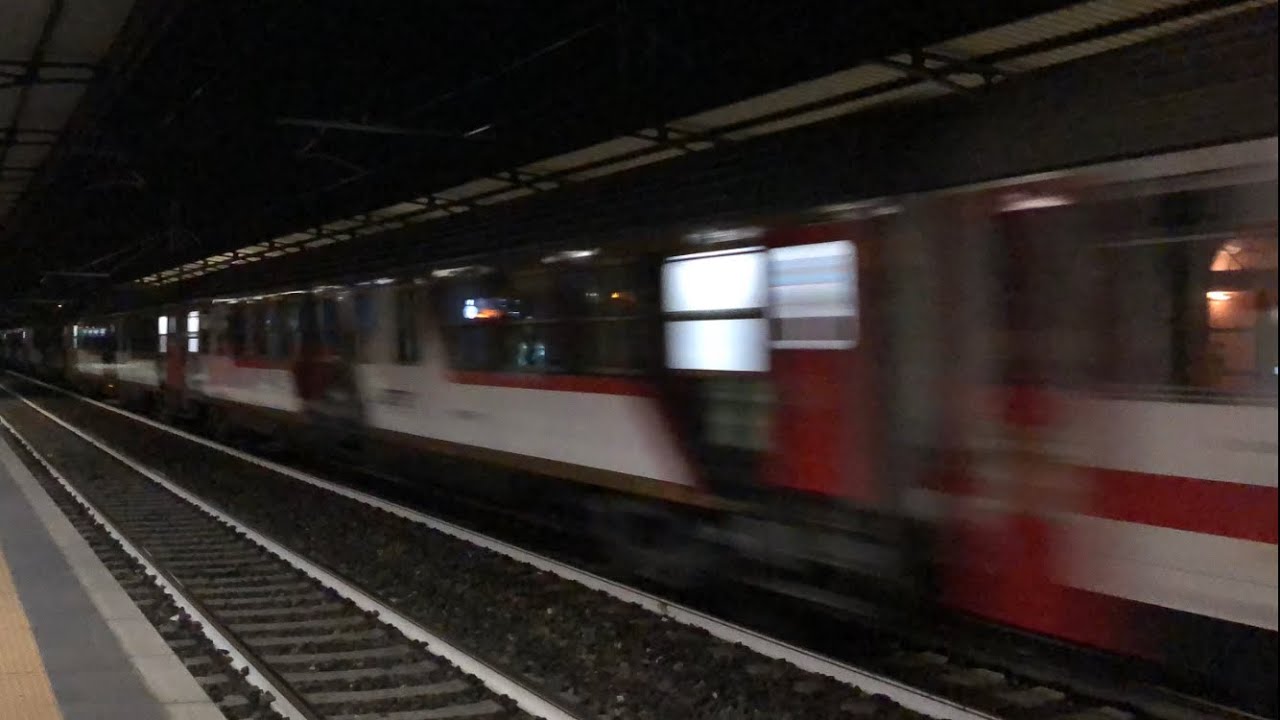 UN TRENO ESPRESSO MISTO DI 4 LIVREE! - YouTube