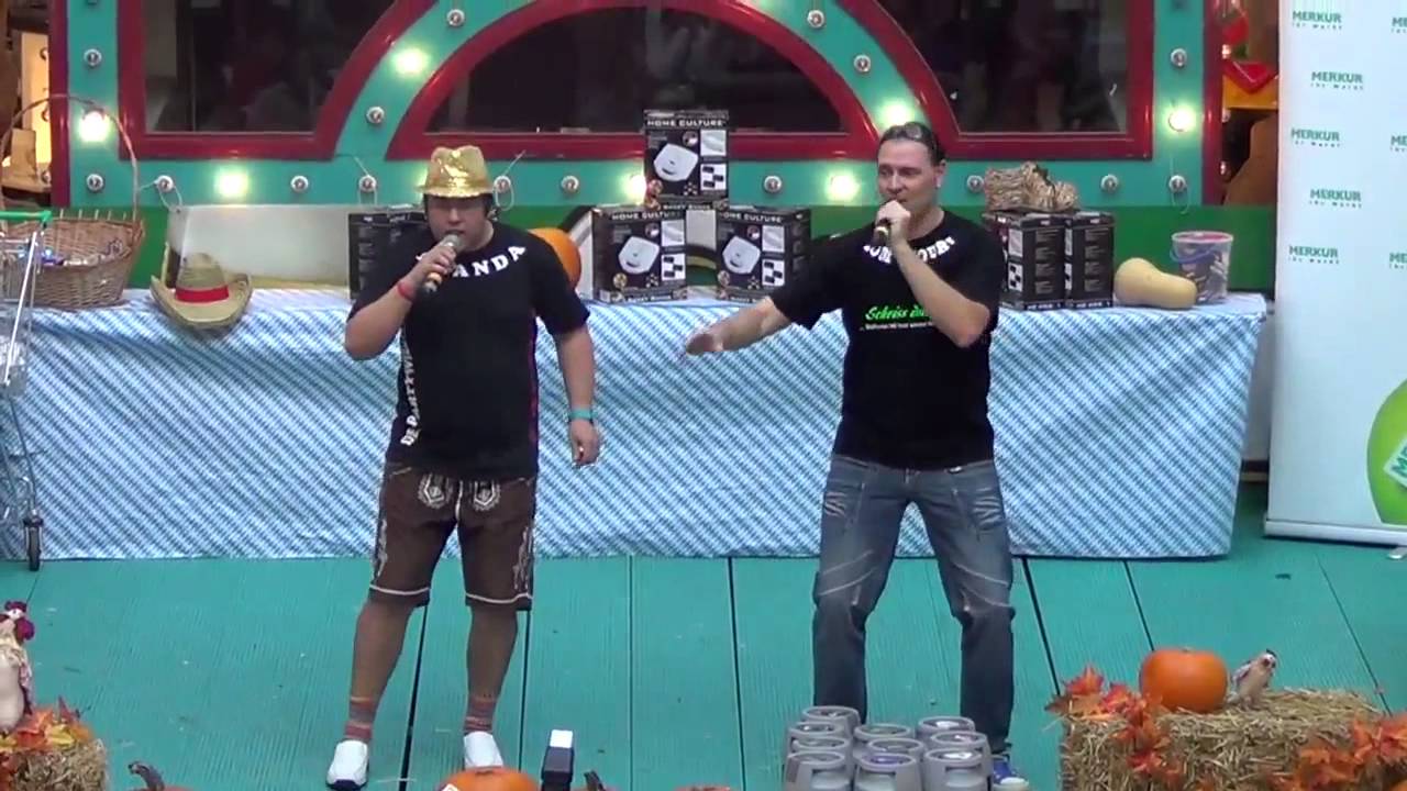 Tom Touri & Die Partytouristen Live in der LUGNER City