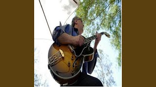 Video thumbnail of "Roger Larocque - Back Porch Blues in E Tp 115"