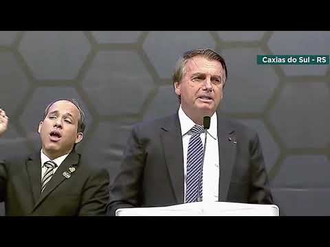 “Meu couro é grosso” diz Bolsonaro sobre pressões e desgaste político