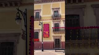 Plazuela Miguel Auza con adornos del Día de muertos. Zacatecas MÉXICO. Patrimonio UNESCO