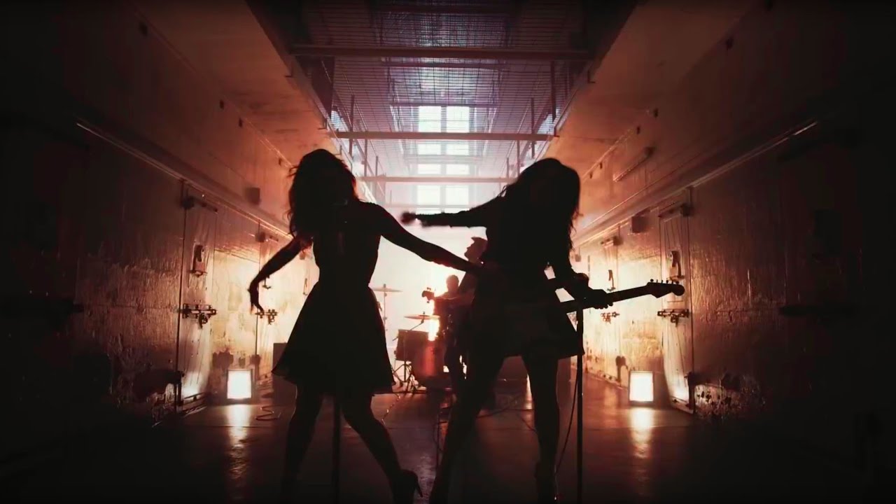 Baylou - Rattlin' Chains (Official Music Video)