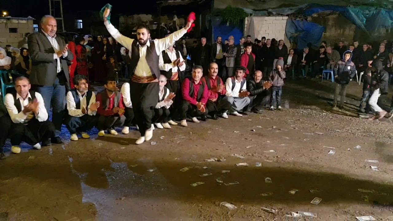 ZURNACI nimet caliyor  Diyarbakir halayi silvan salıka köyü govendger_olcay  oynuyor