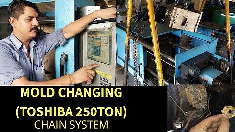 MOLD CHANGING INJECTION MOLDING