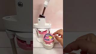 Lets make a pin button using the WE R MEMORY KEEPERS Button Press