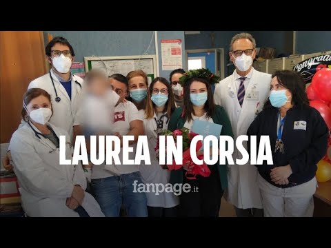 Video: Immigrata Colombiana Si Laurea Al College Con Sua Figlia