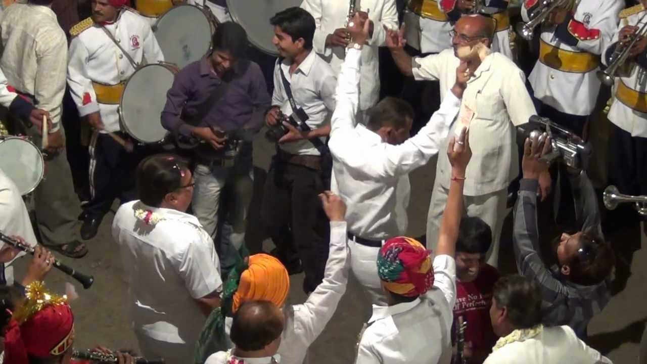 Solah baras ki bali umar by Hindu Jea Band, Jaipur