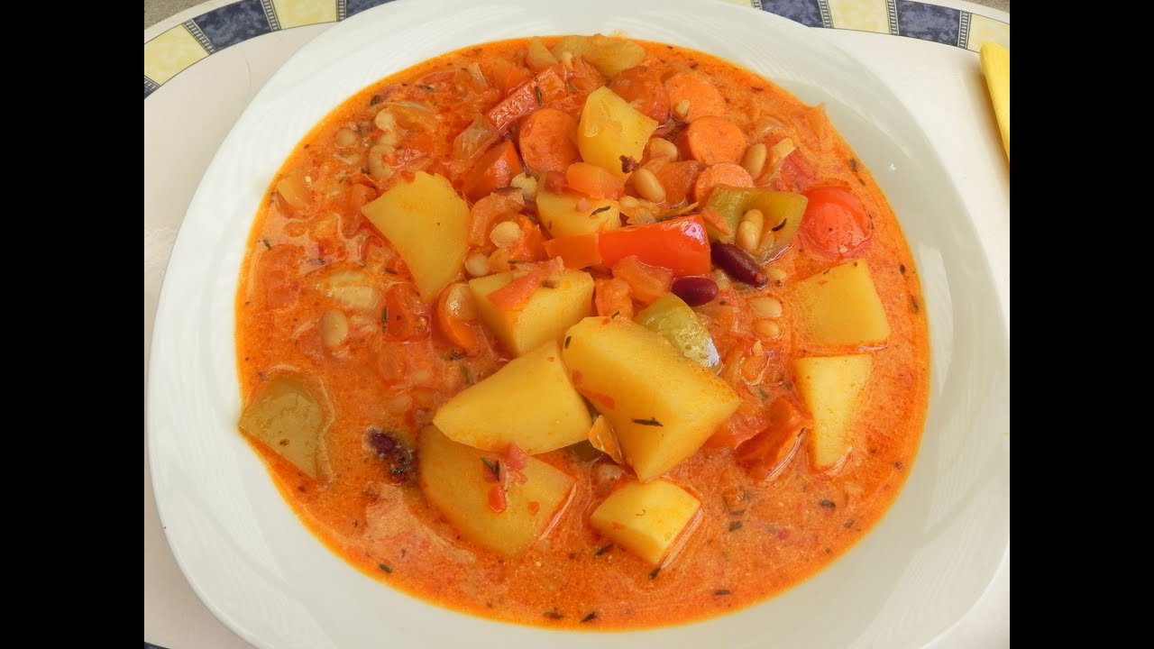 Serbische Bohnensuppe aus dem Dutch Oven