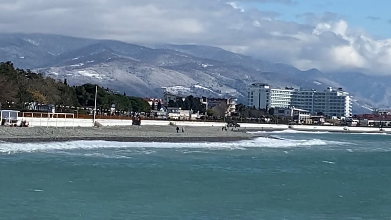 Погода в адлере в сентябре 2024. Сочи море. Черное море Сочи. Климат Сочи. Сочи и Адлер.