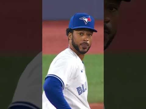 This catch was WILD 😅 #mlb #baseball #bluejays