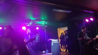 Lillasyster - Umbrella ☂️ (Backstage Rockfest Lidköping 7/9 -19)