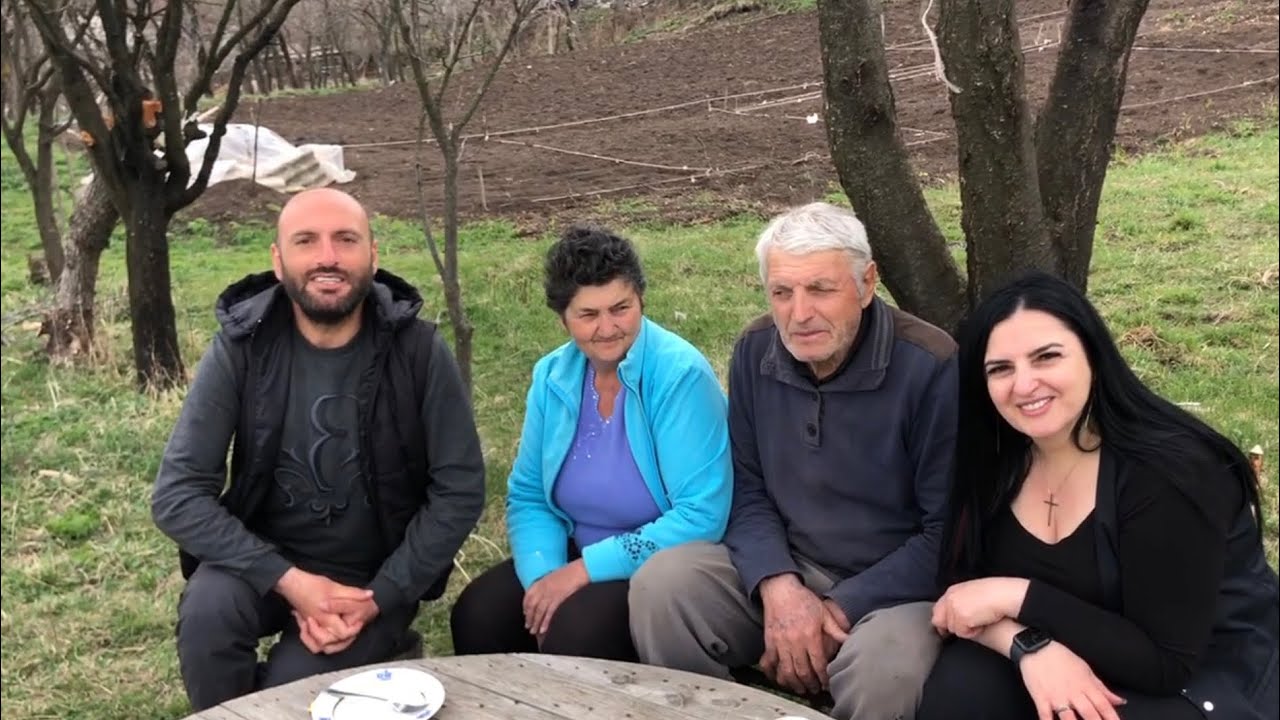 Հանըսանց ծաթերեցի հարսը, ձորագյուղցի Ռաֆիկն ու աշխույժ ընտանիքը