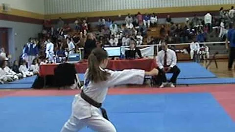 Heather performs Pinan 5 at AAU TKD Qualifier