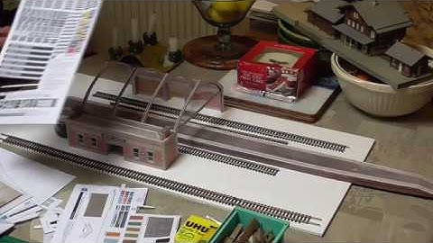 My model railway build 25. getting on with the Scalescenes large station build.