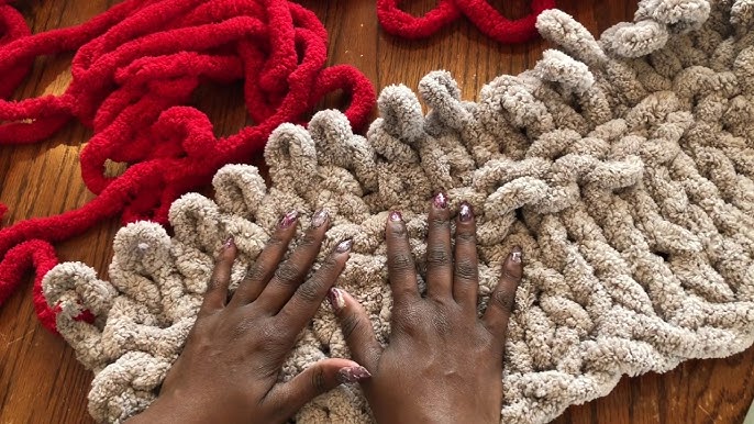 Knitting with huge needles, DIY Chunky Knit Blanket using two strands of  yarn 