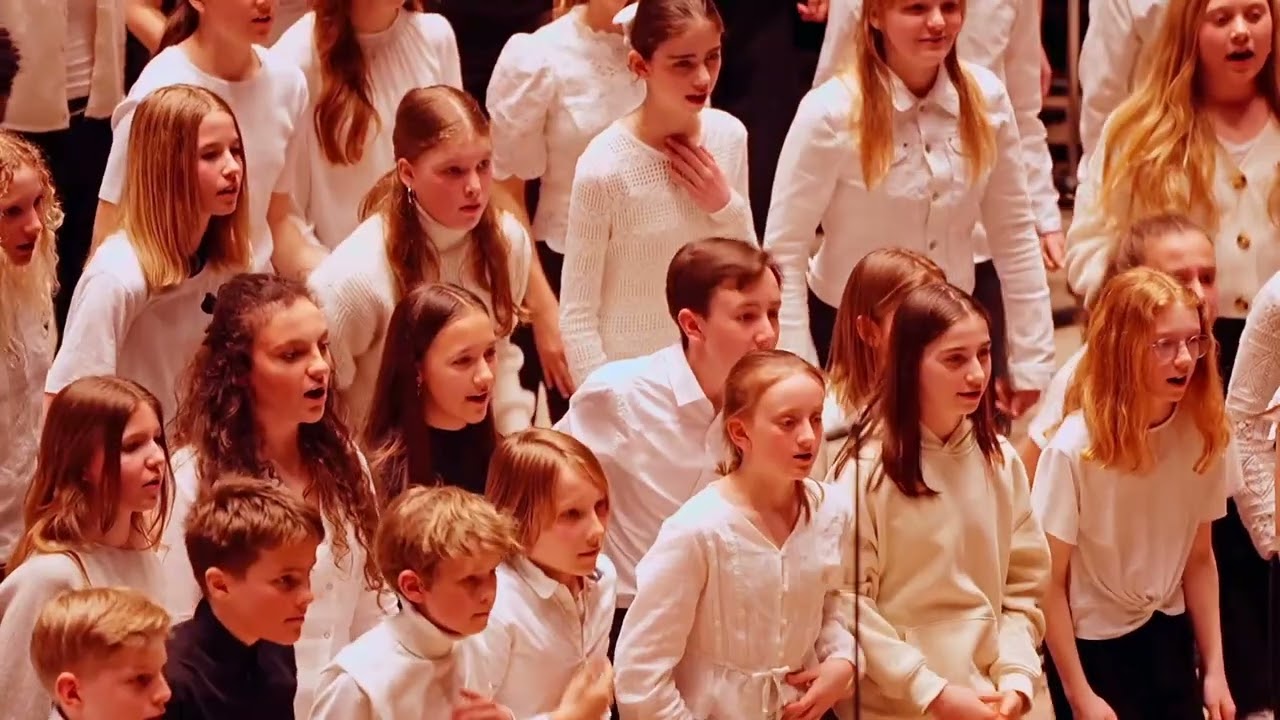 Apple Tree - Katerina Gimon // Jugendchor und Jazzchor des Pestalozzi Gymnasium München 2025