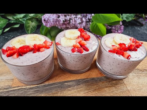 The secret recipe for overnight oats Bananas  strawberries!