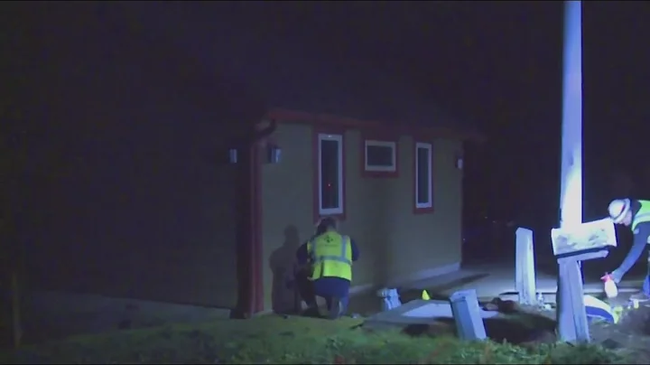 'Worst nightmare': Oregon City residents still on evacuation notice after landslide